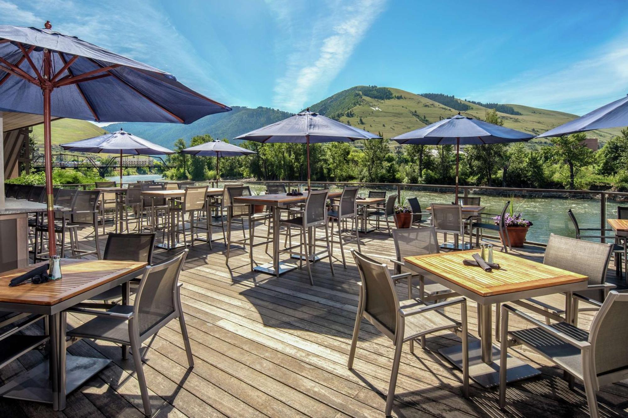 Hotel Doubletree By Hilton Missoula Edgewater Exterior foto